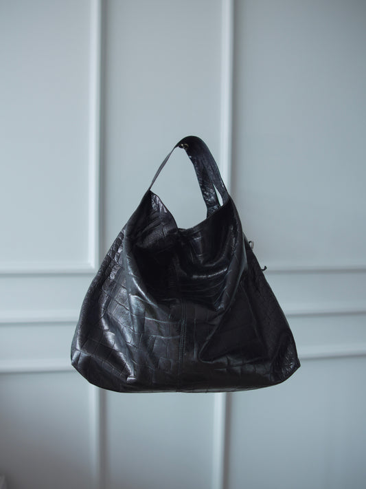 Furla cartera de piel granulada negra