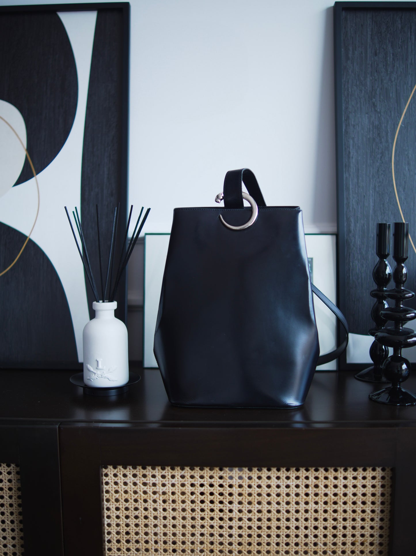 Cartier Panthère Sidepack Bag – Black Leather
